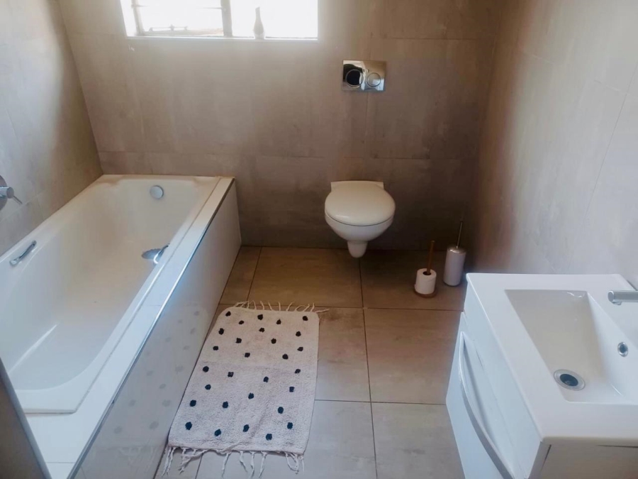 3 Bedroom Property for Sale in Dawn Park Gauteng