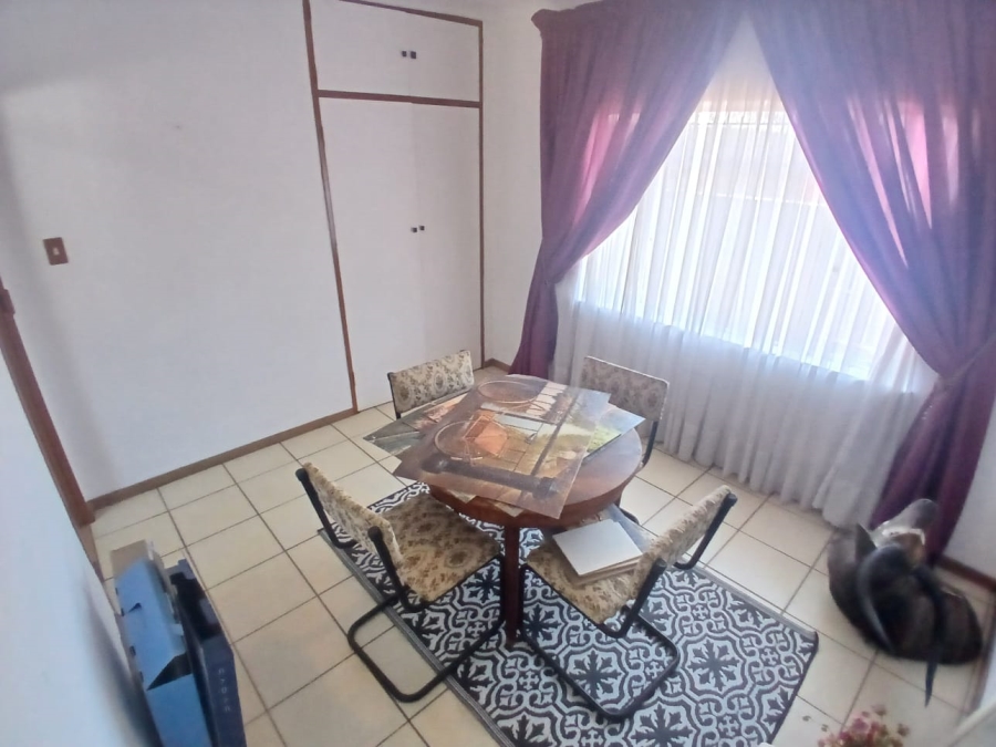 4 Bedroom Property for Sale in Meyerton Central Gauteng