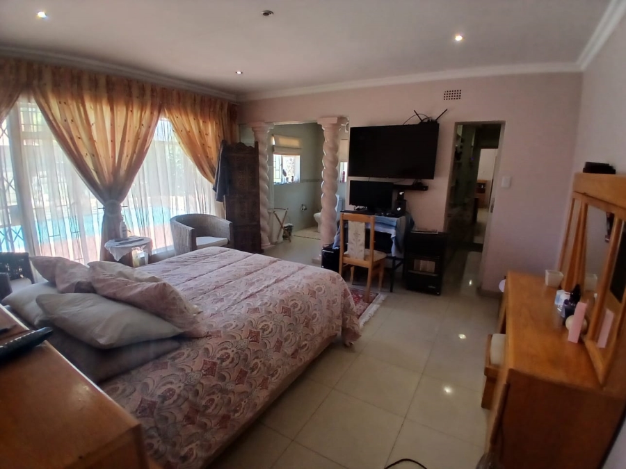 4 Bedroom Property for Sale in Falcon Ridge Gauteng