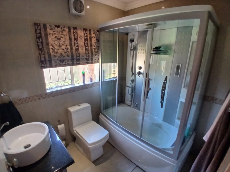 4 Bedroom Property for Sale in Falcon Ridge Gauteng