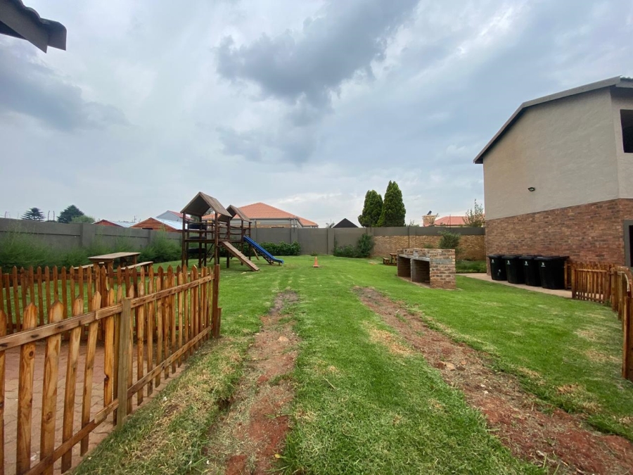 3 Bedroom Property for Sale in Kenleaf Gauteng