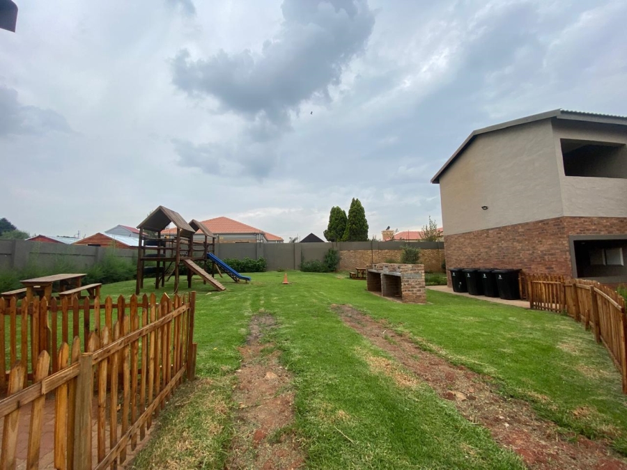 3 Bedroom Property for Sale in Kenleaf Gauteng