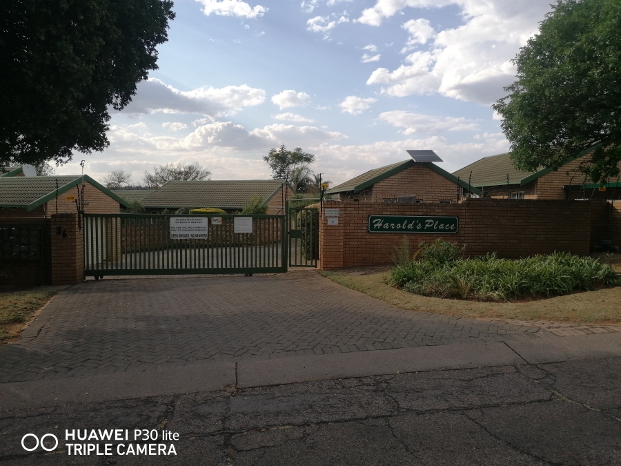 2 Bedroom Property for Sale in Murrayfield Gauteng