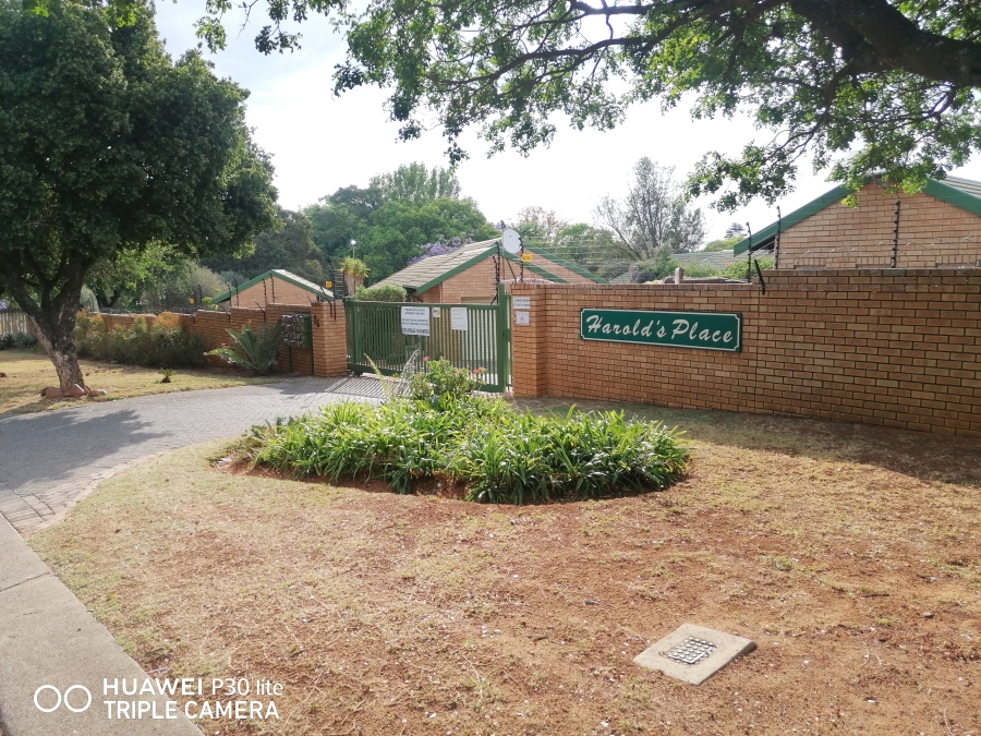 2 Bedroom Property for Sale in Murrayfield Gauteng