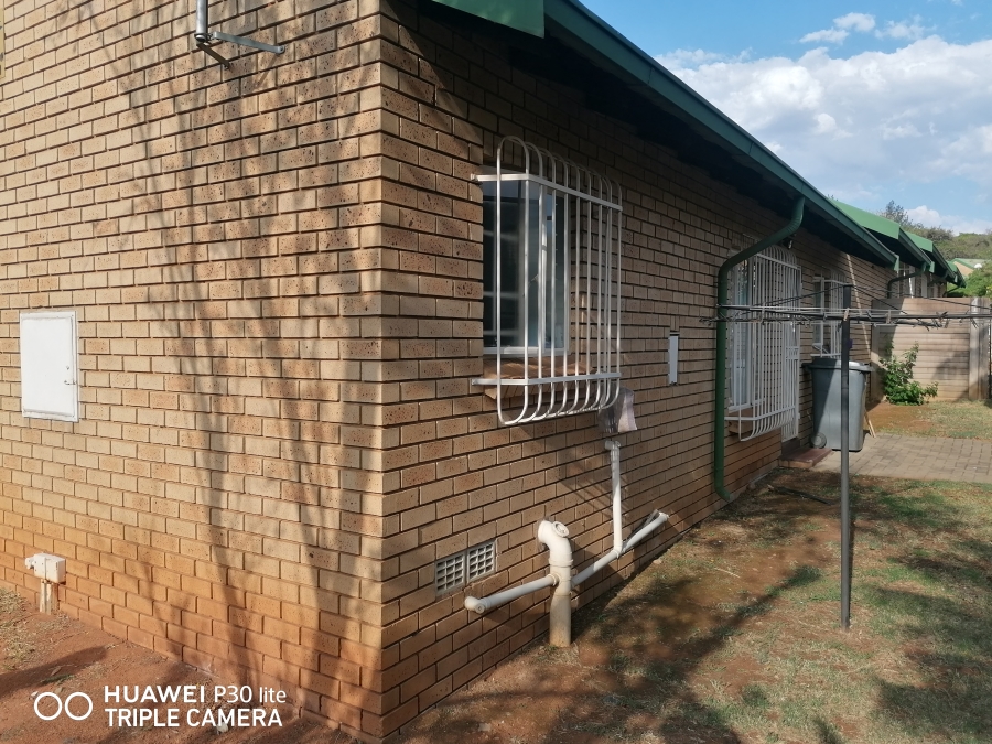 2 Bedroom Property for Sale in Murrayfield Gauteng