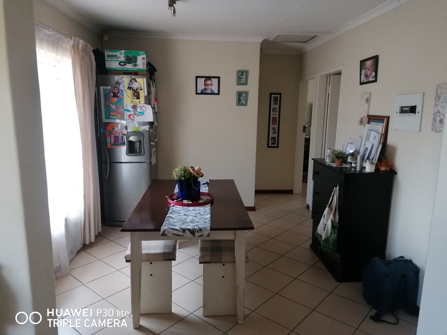 2 Bedroom Property for Sale in Murrayfield Gauteng