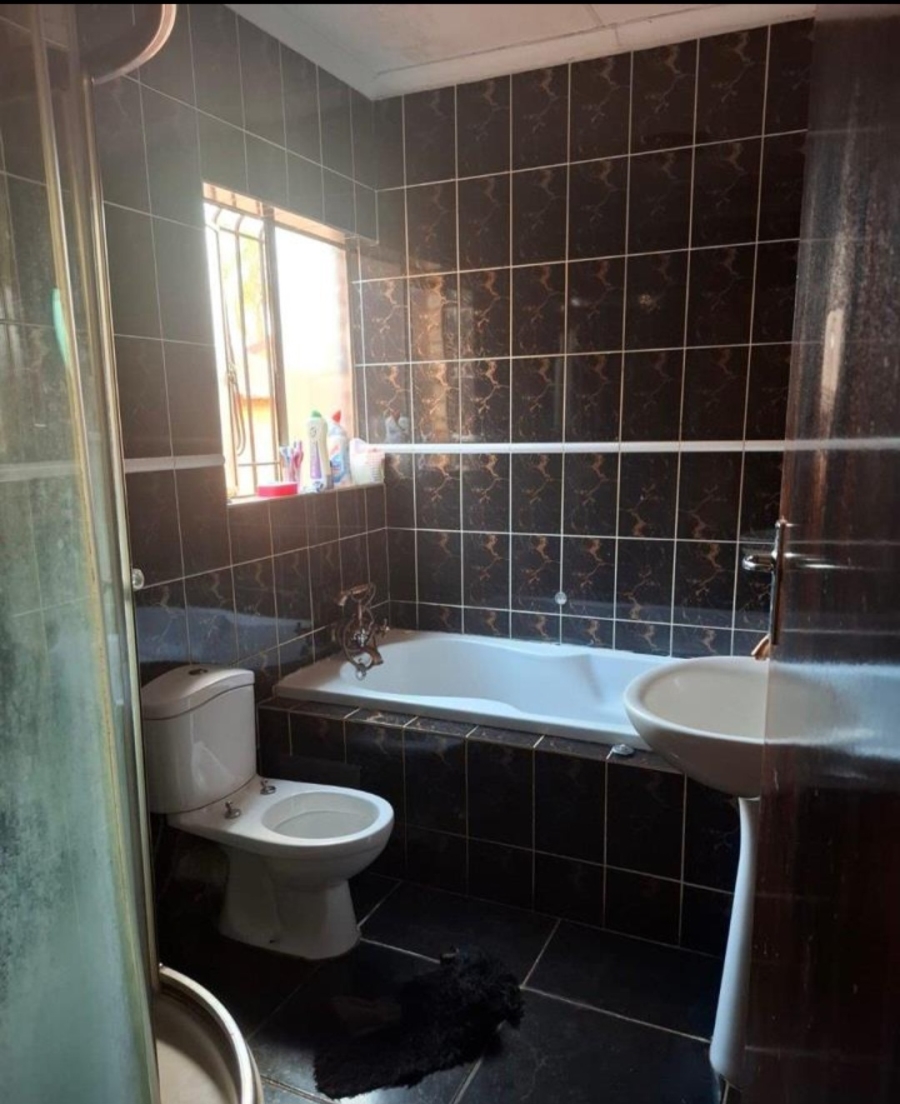 3 Bedroom Property for Sale in Clarina Gauteng