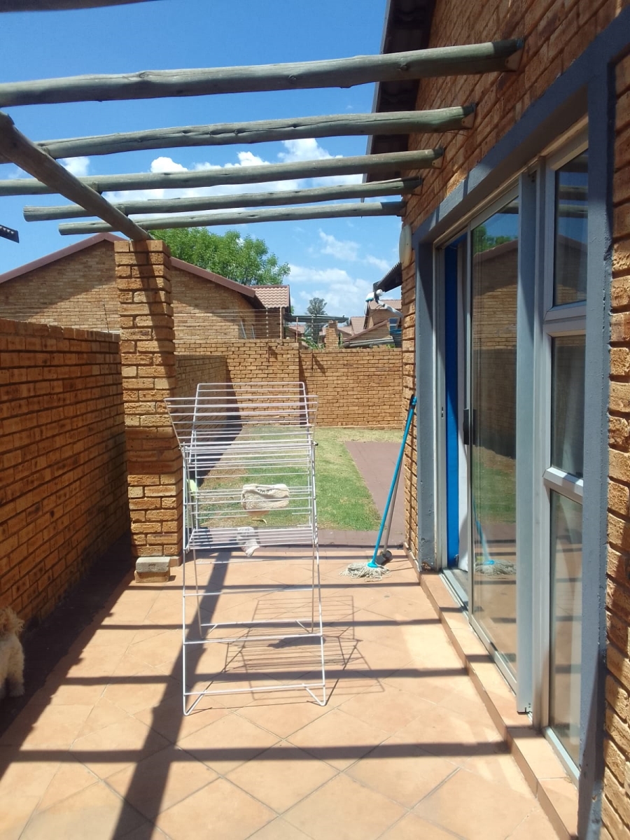 To Let 3 Bedroom Property for Rent in Honeydew Gauteng