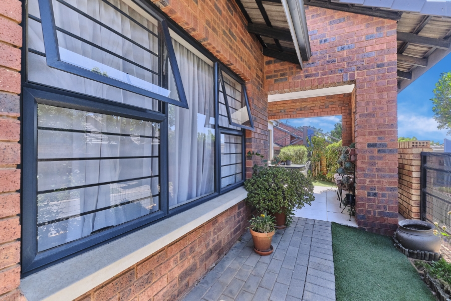 3 Bedroom Property for Sale in North Riding AH Gauteng