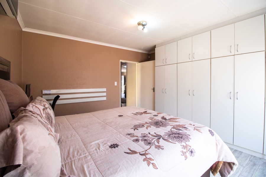 To Let 4 Bedroom Property for Rent in Terenure Gauteng