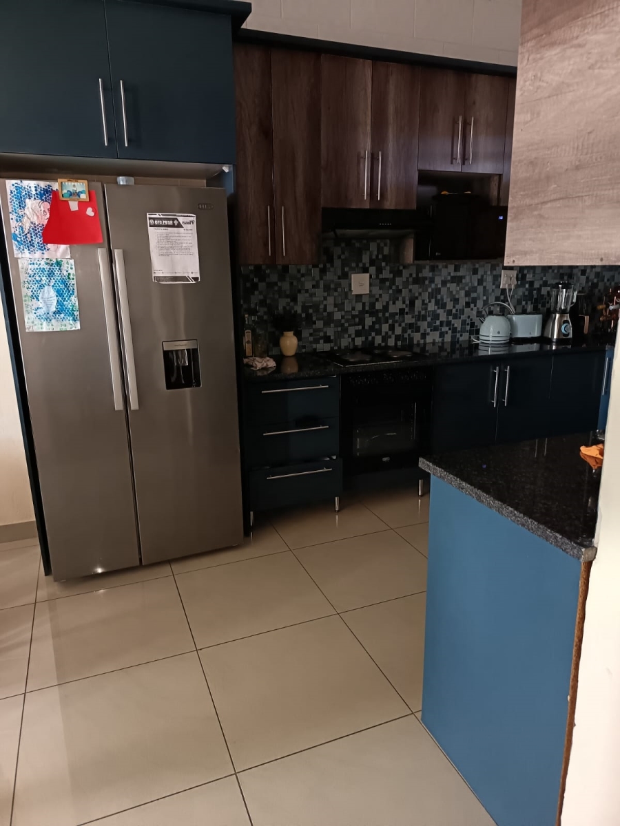 2 Bedroom Property for Sale in Troyeville Gauteng