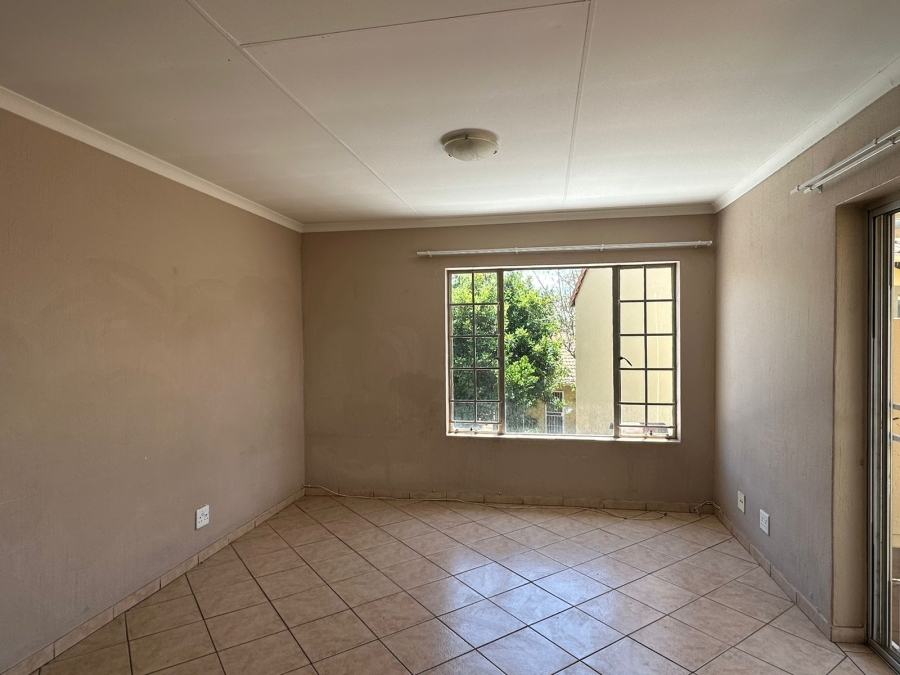 2 Bedroom Property for Sale in Willow Park Manor Gauteng