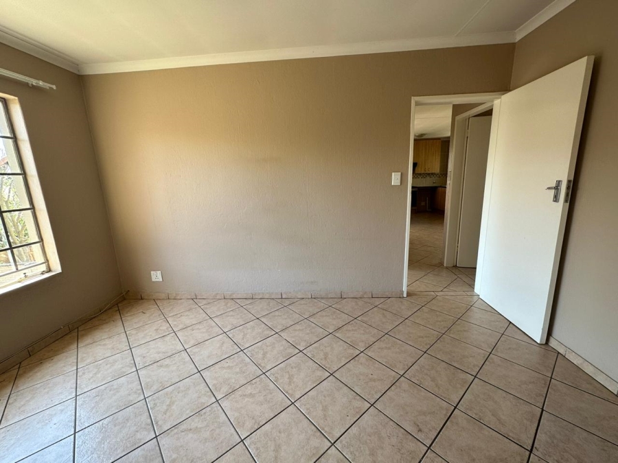 2 Bedroom Property for Sale in Willow Park Manor Gauteng