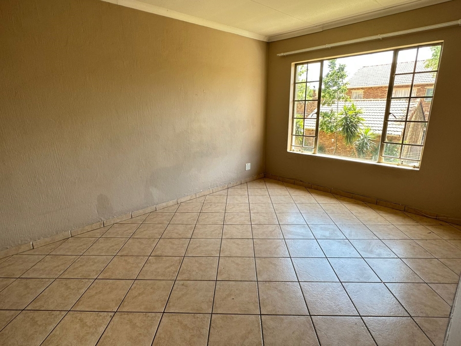 2 Bedroom Property for Sale in Willow Park Manor Gauteng