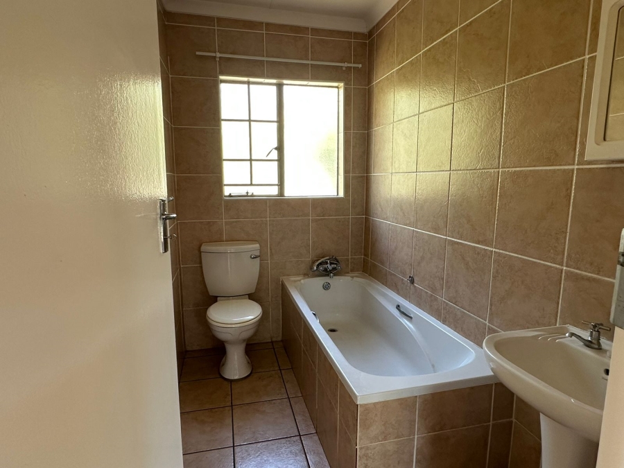 2 Bedroom Property for Sale in Willow Park Manor Gauteng