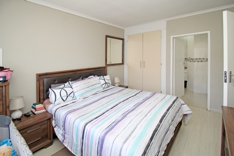 3 Bedroom Property for Sale in Corlett Gardens Gauteng