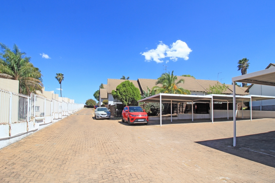 3 Bedroom Property for Sale in Corlett Gardens Gauteng