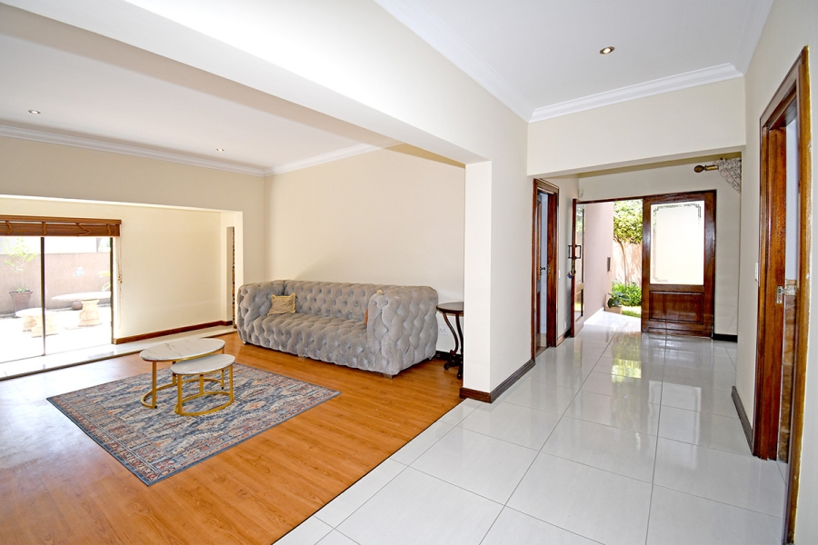 5 Bedroom Property for Sale in Bryanston Gauteng