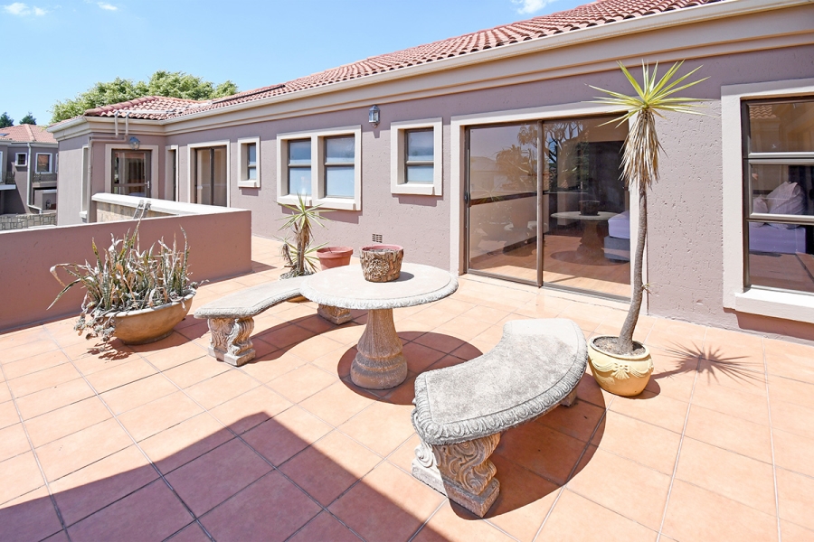 5 Bedroom Property for Sale in Bryanston Gauteng