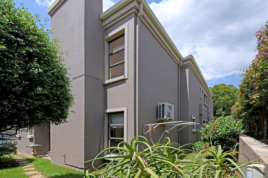 5 Bedroom Property for Sale in Bryanston Gauteng