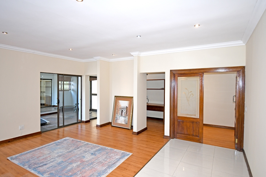 5 Bedroom Property for Sale in Bryanston Gauteng