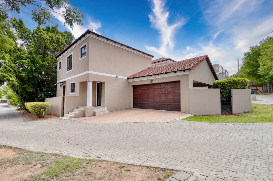 3 Bedroom Property for Sale in Fourways Gauteng