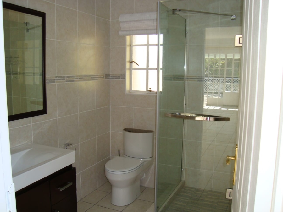 To Let 2 Bedroom Property for Rent in Sandown Gauteng