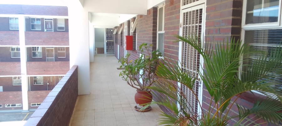 2 Bedroom Property for Sale in Waverley Gauteng