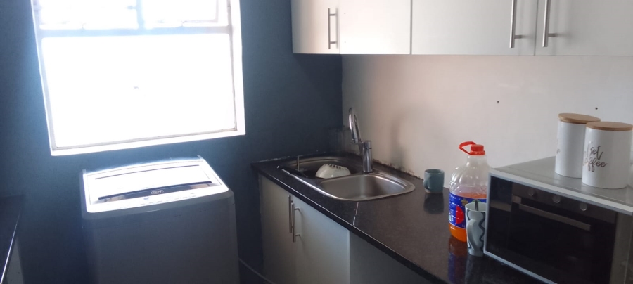 2 Bedroom Property for Sale in Waverley Gauteng