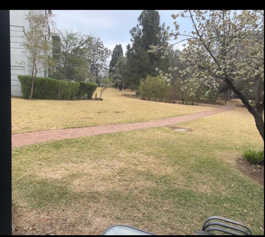 To Let 2 Bedroom Property for Rent in Jackal Creek Golf Estate Gauteng