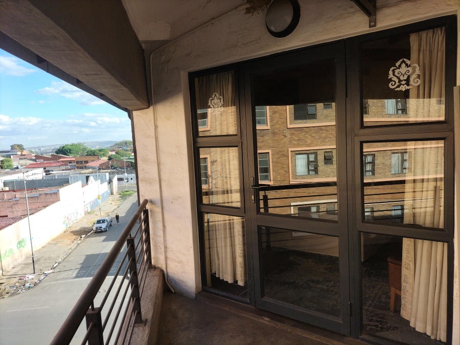 To Let 1 Bedroom Property for Rent in Maboneng Gauteng