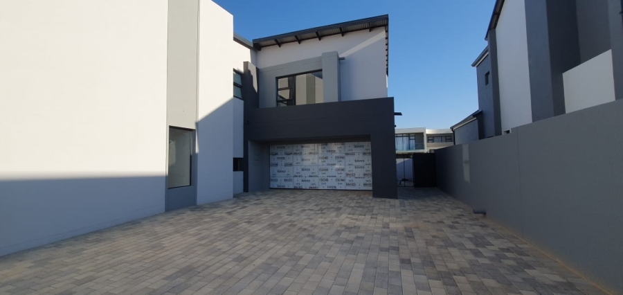 4 Bedroom Property for Sale in Midstream Heights Gauteng