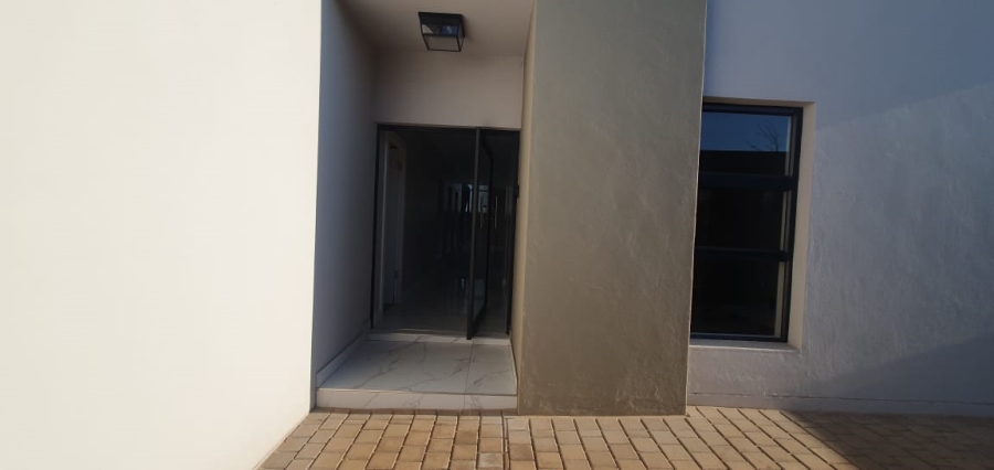 4 Bedroom Property for Sale in Midstream Heights Gauteng