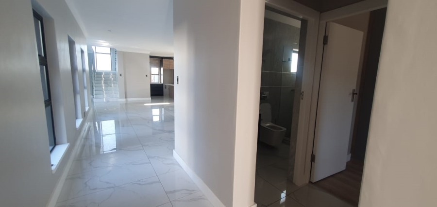 4 Bedroom Property for Sale in Midstream Heights Gauteng