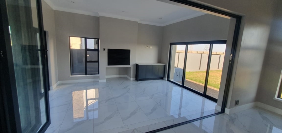 4 Bedroom Property for Sale in Midstream Heights Gauteng