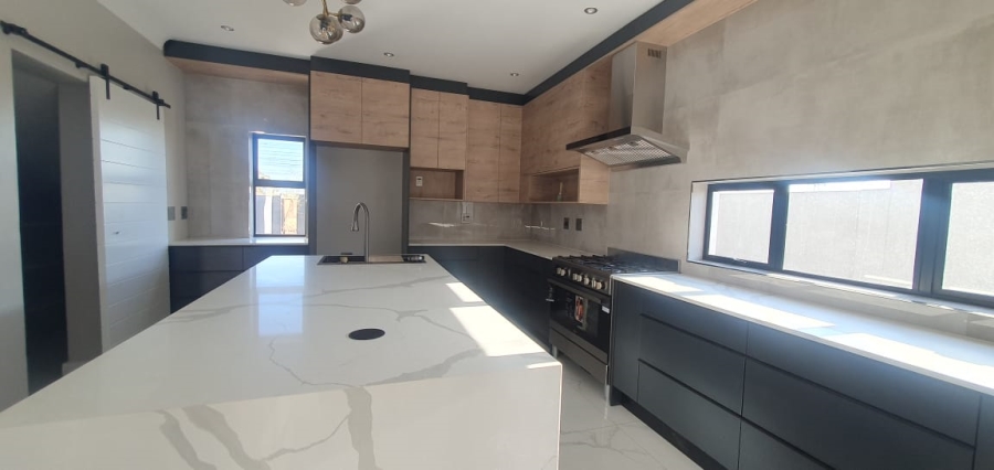 4 Bedroom Property for Sale in Midstream Heights Gauteng