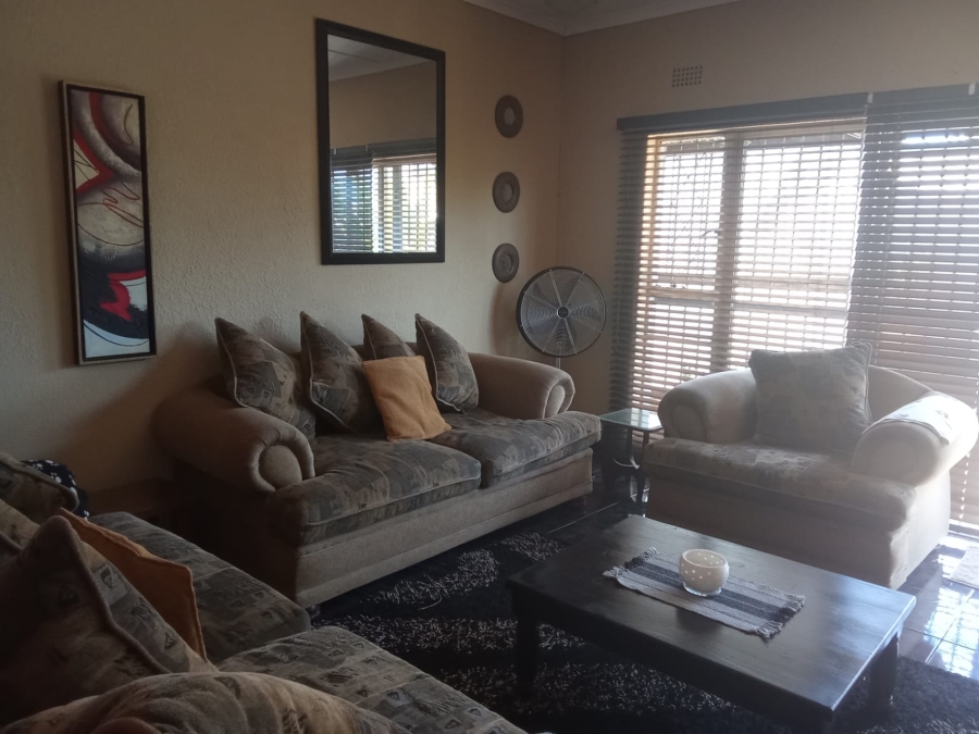 2 Bedroom Property for Sale in Witpoortjie Gauteng