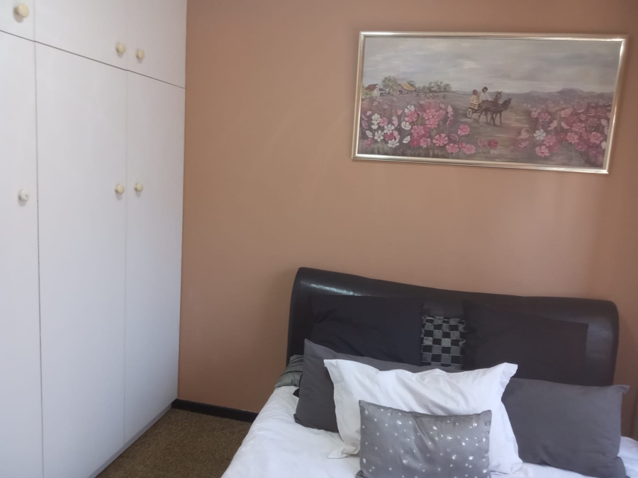 2 Bedroom Property for Sale in Witpoortjie Gauteng