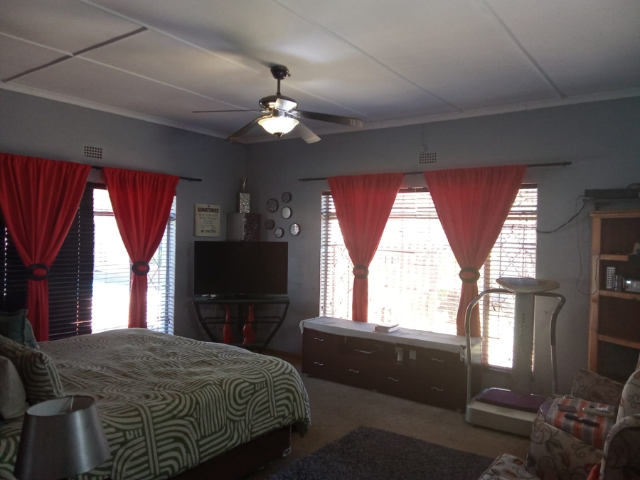 2 Bedroom Property for Sale in Witpoortjie Gauteng