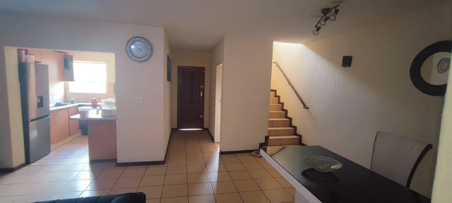 2 Bedroom Property for Sale in Windsor West Gauteng