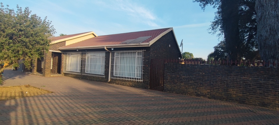 3 Bedroom Property for Sale in Vanderbijlpark Sw 2 Gauteng