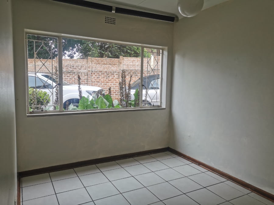 To Let 2 Bedroom Property for Rent in Bordeaux Gauteng