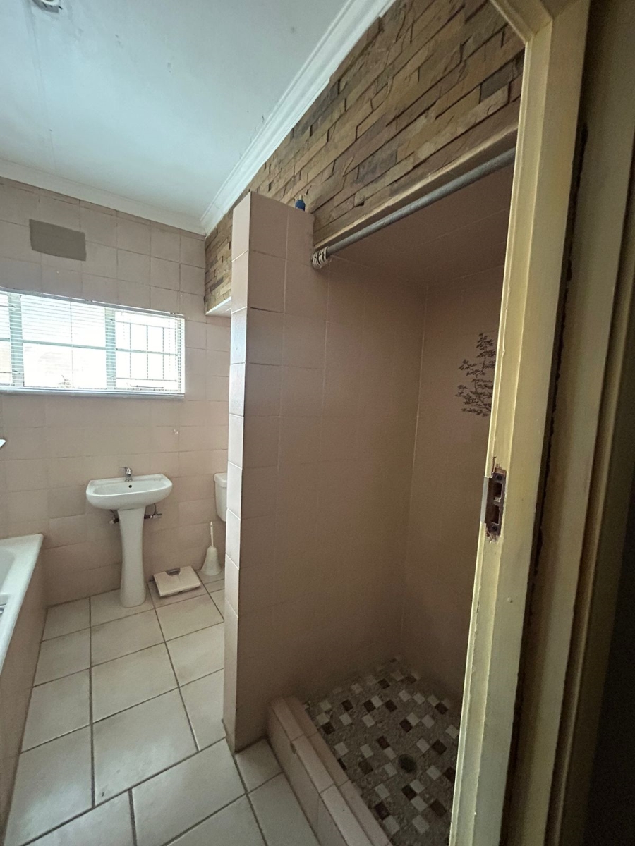 4 Bedroom Property for Sale in Lewisham Gauteng