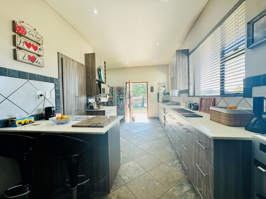 11 Bedroom Property for Sale in Wonderboom Gauteng