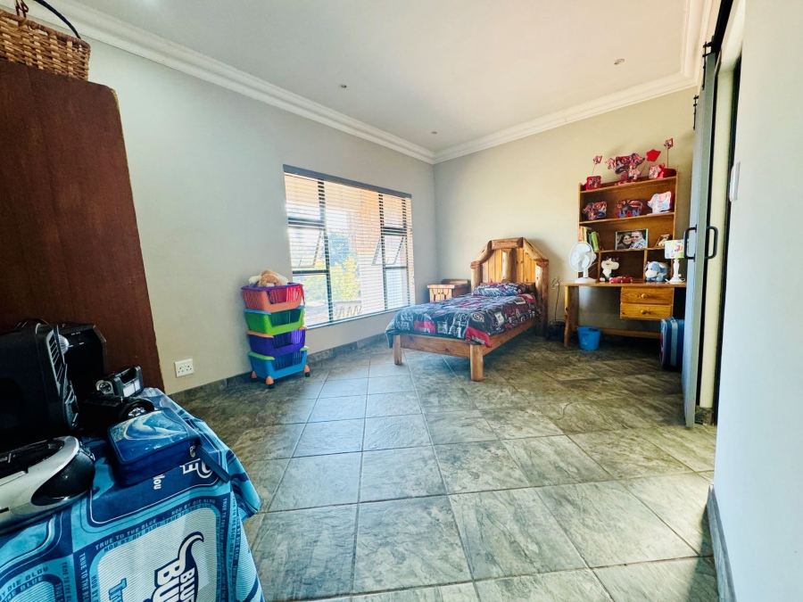 11 Bedroom Property for Sale in Wonderboom Gauteng