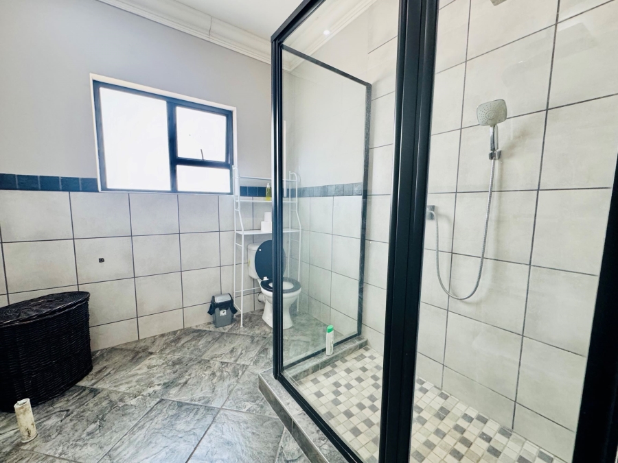 11 Bedroom Property for Sale in Wonderboom Gauteng