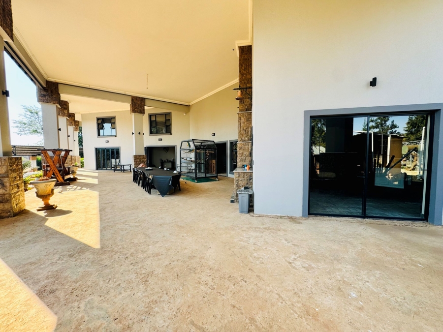 11 Bedroom Property for Sale in Wonderboom Gauteng