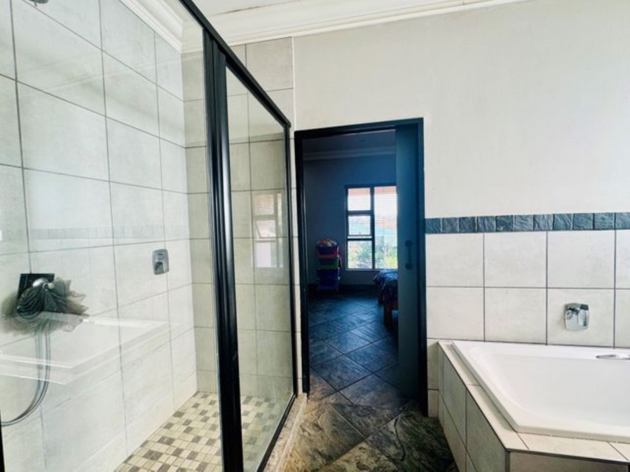 11 Bedroom Property for Sale in Wonderboom Gauteng