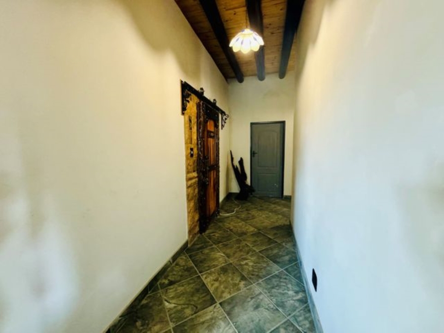 11 Bedroom Property for Sale in Wonderboom Gauteng