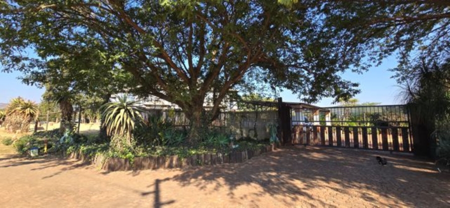 11 Bedroom Property for Sale in Wonderboom Gauteng